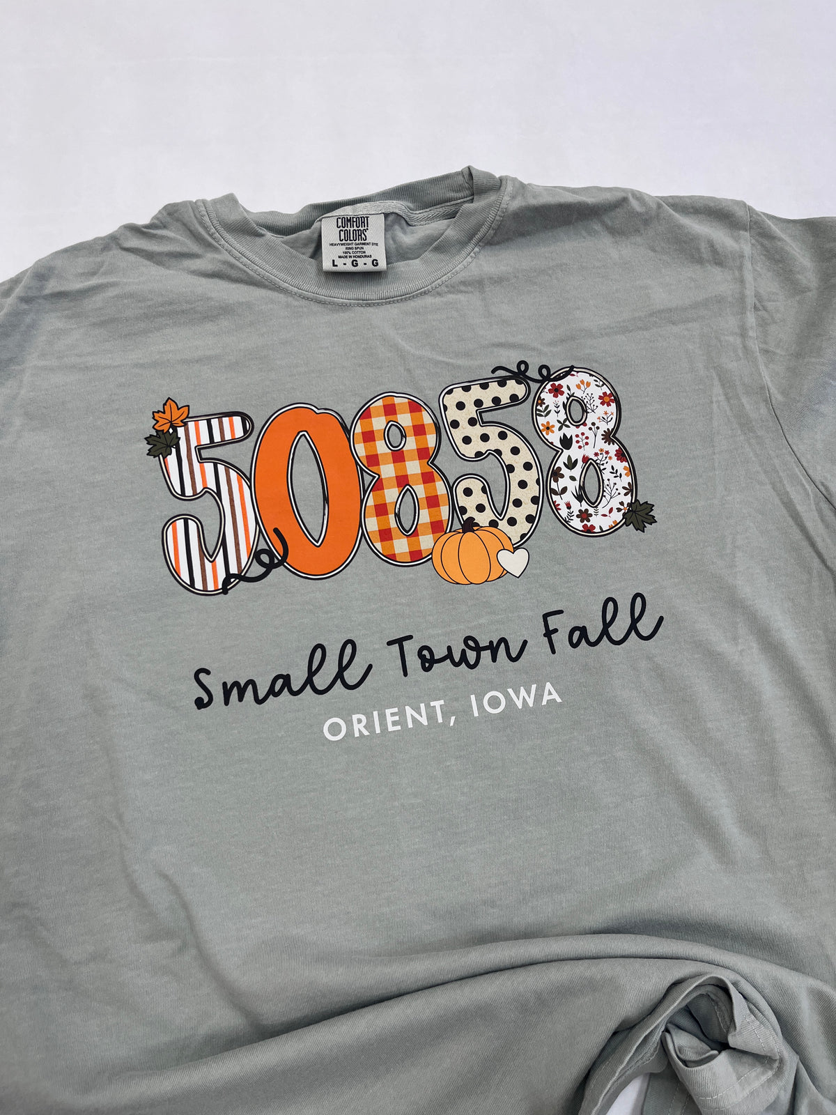 Small Town Fall - Orient Tee