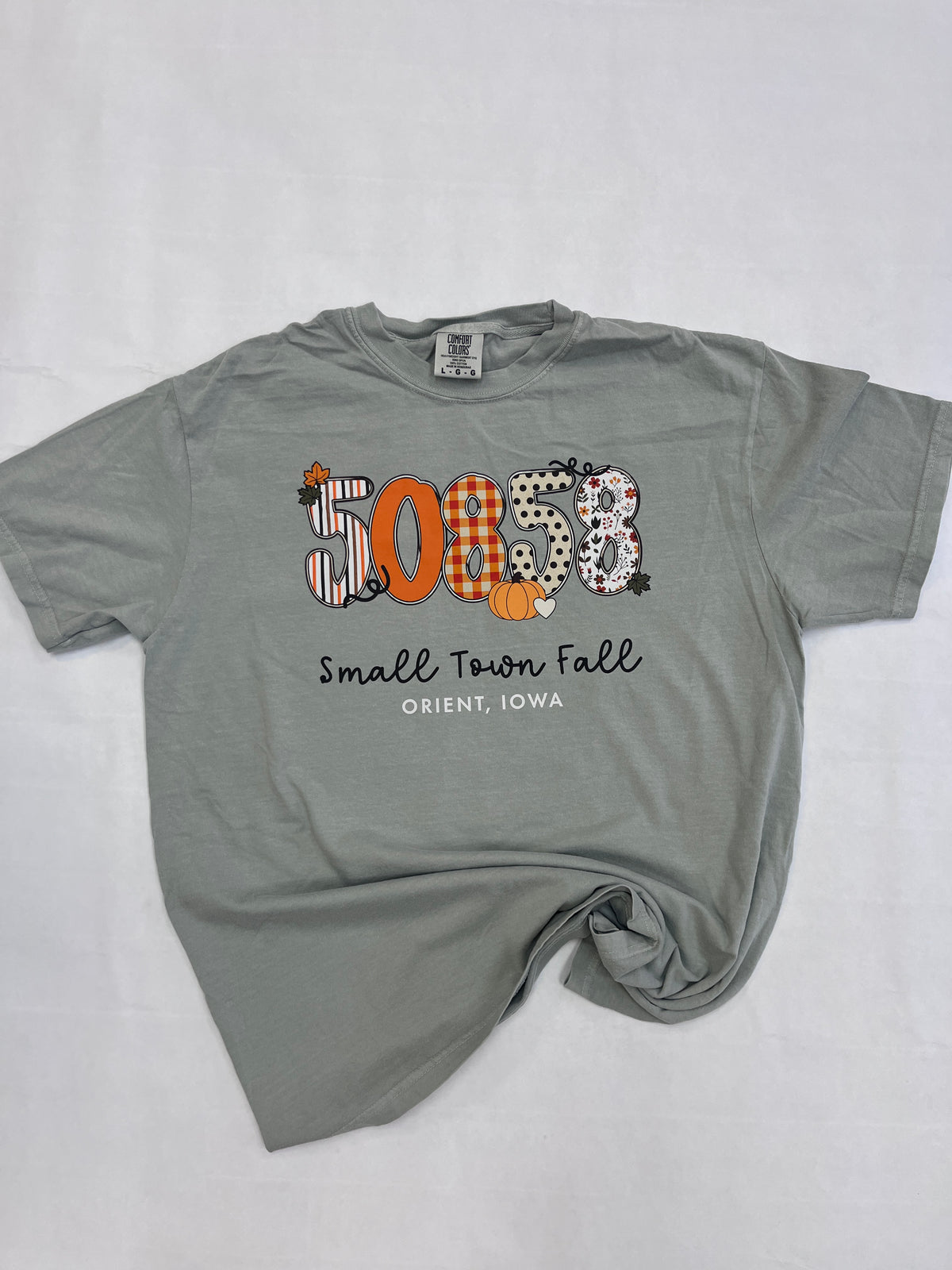 Small Town Fall - Orient Tee